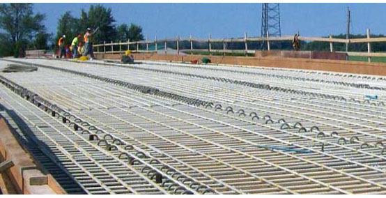 photo of a bridge being built using fiberglas rebar